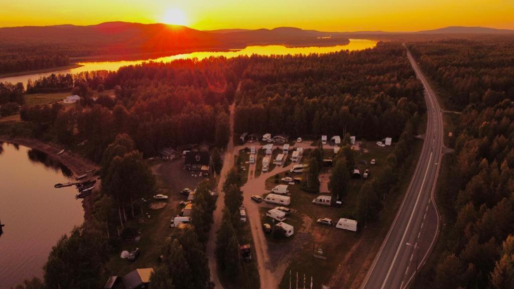 Arctic Camping Finland Hotel Pello Eksteriør billede